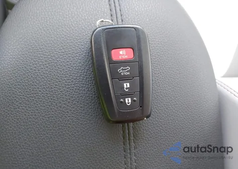 2021 Toyota Rav4 Limited from USA, damaged, VIN 2T3Y1RFV9MW134661